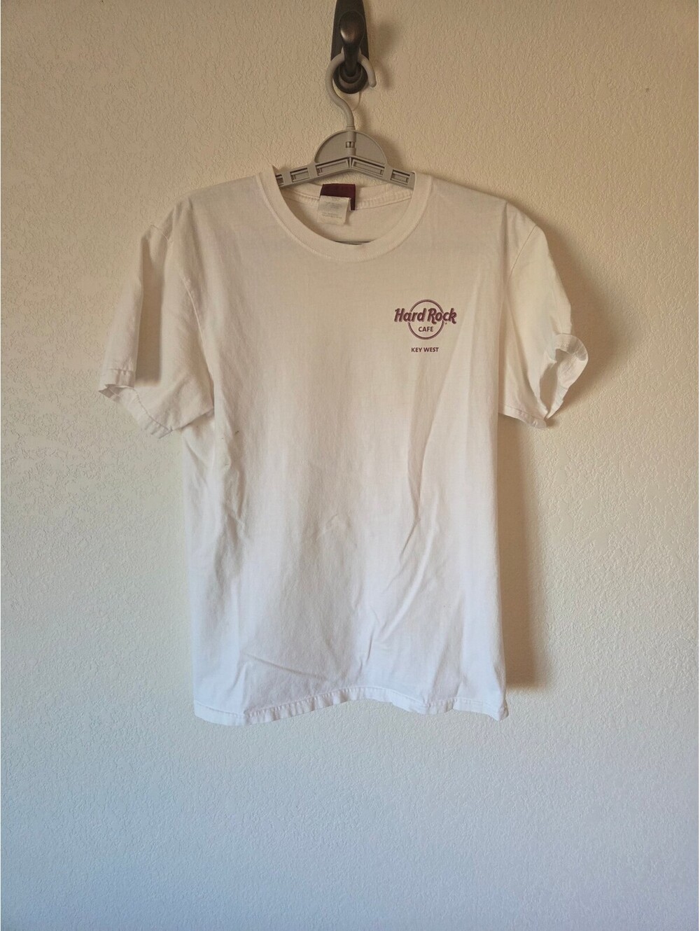 Hard Rock Cafe Key West White T-Shirt with Guitar Graphic Back